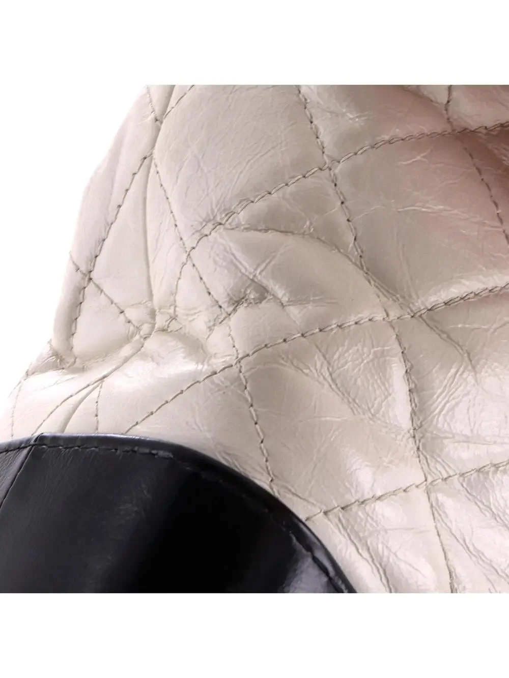 Chanel Gabrielle Hobo Quilted Aged #269573C23B